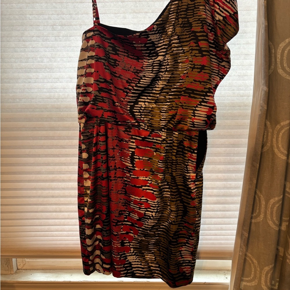 Jessica Simpson One-Shoulder Coral and Olive Print Dress - size 6 - Picture 5 of 8